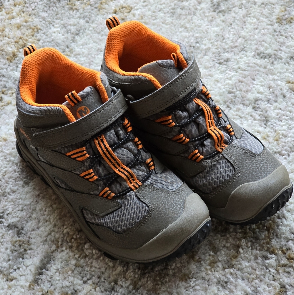Kids Gray and Orange Active Sneakers - Brand Unknown